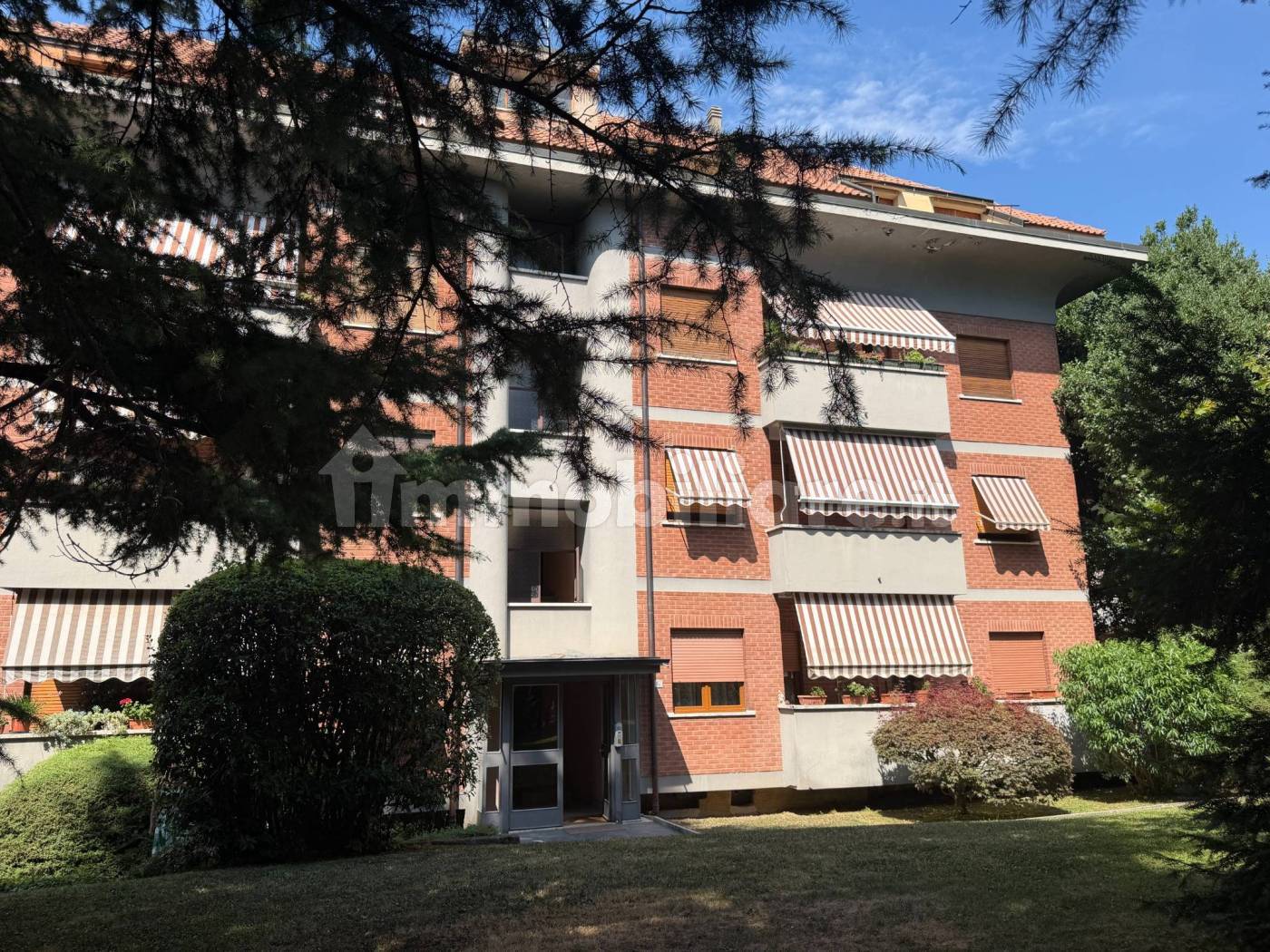 Esclusivo e luminoso bilocale in centro