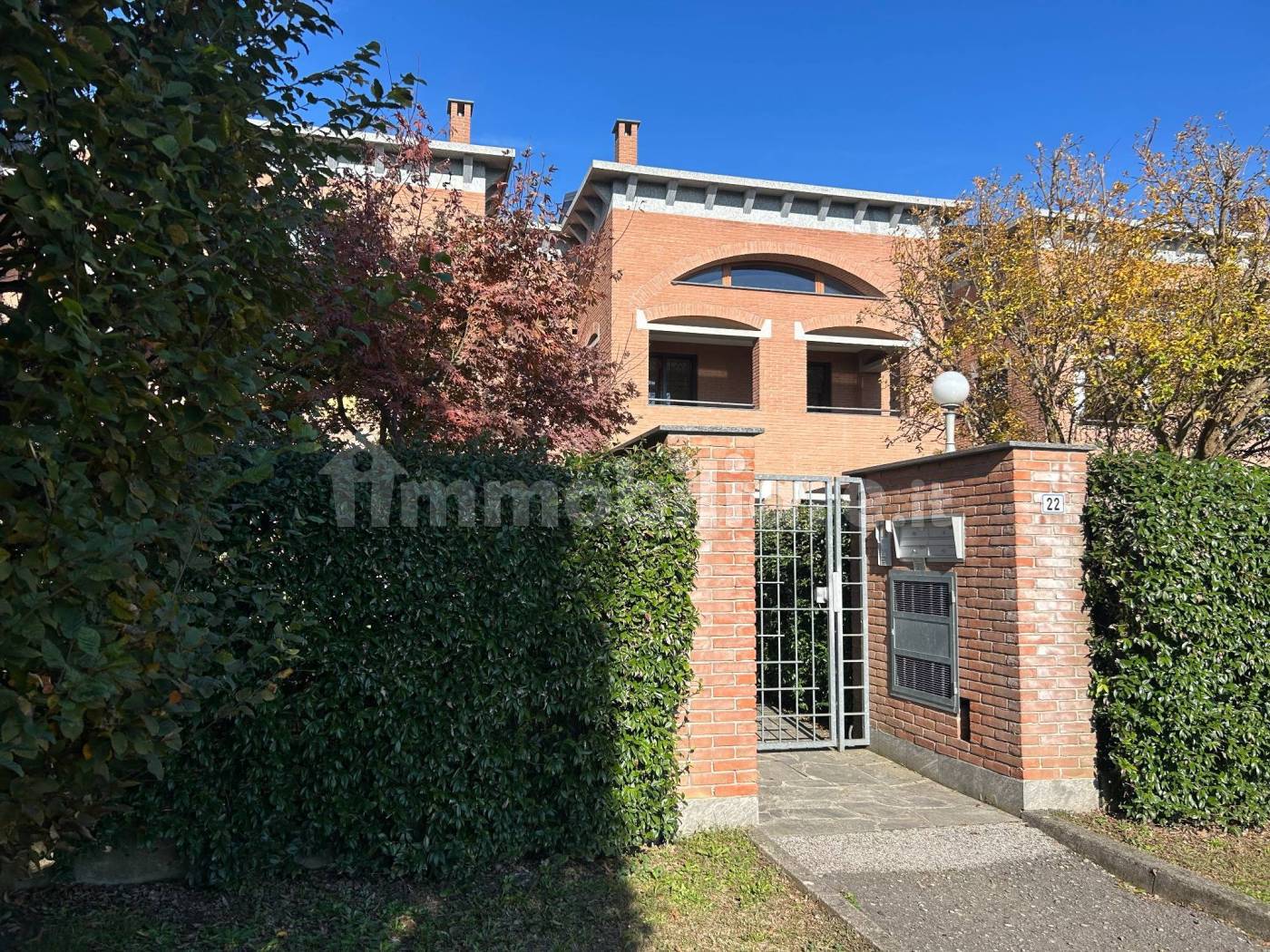 Prestigioso duplex con terrazzo e box — Sulbiate